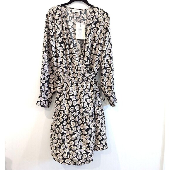 Carmakoma Dresses & Skirts - Only Carmakoma Wrap Dress Women Size 14 Black Floral Carrocky Rose Wedding Guest